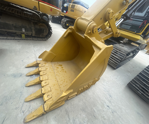 2018 KOMATSU PC220-8 사용 된 MITSUBISHI 엔진을 가진 발굴기 좋은 작동 상태