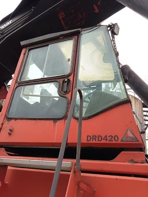 4000MM 포크 너비 디젤 엔진 스택어 DRD420 재료 취급 및 원활한 운영