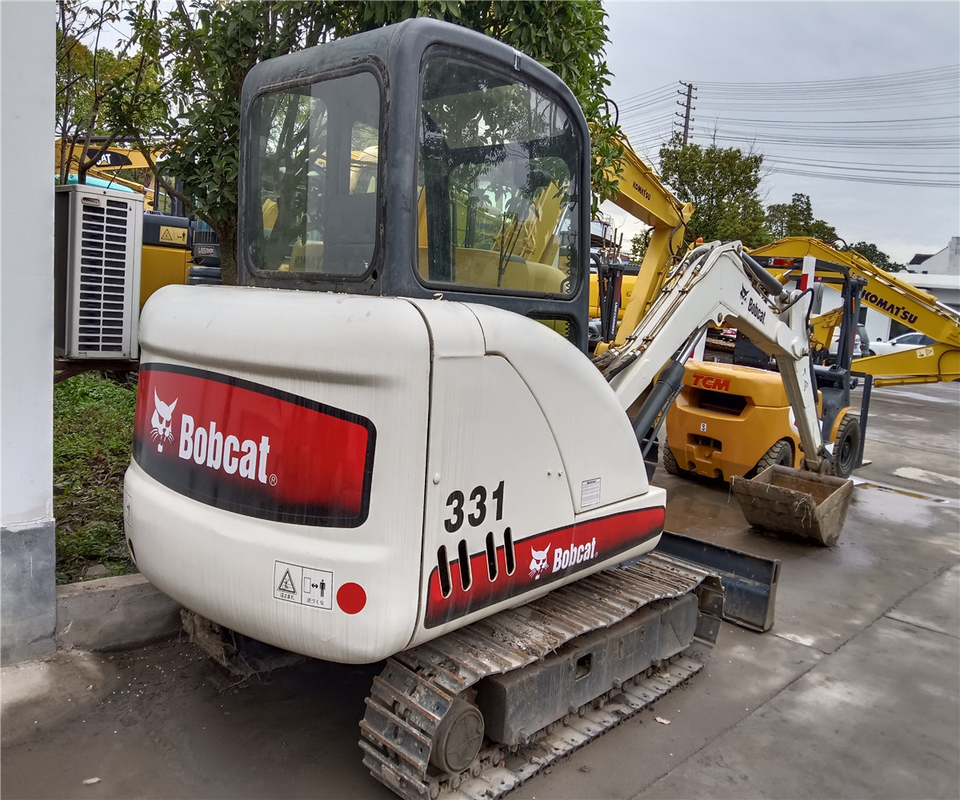 2018 년 데니슨 수압 밸브와 함께 ZX220 ZX300 ZX55 ZX70 ZX60 사용 된 발굴기를 판매합니다.