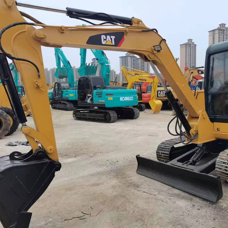 사용 된 CAT 305.5 306 0.31m3 버킷 용량 및 6000 KG 기계 무게가있는 발굴기